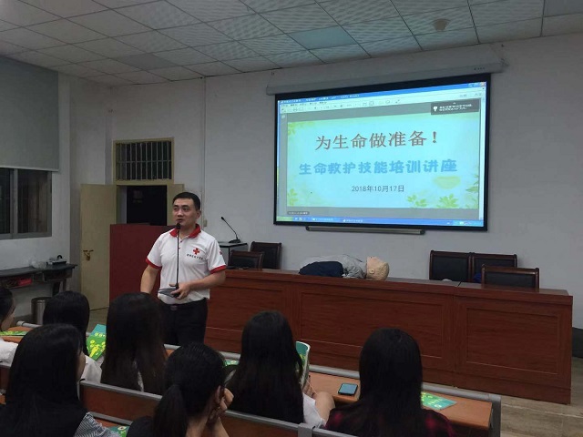 1542462717890370.jpg 20181117140610578.jpg